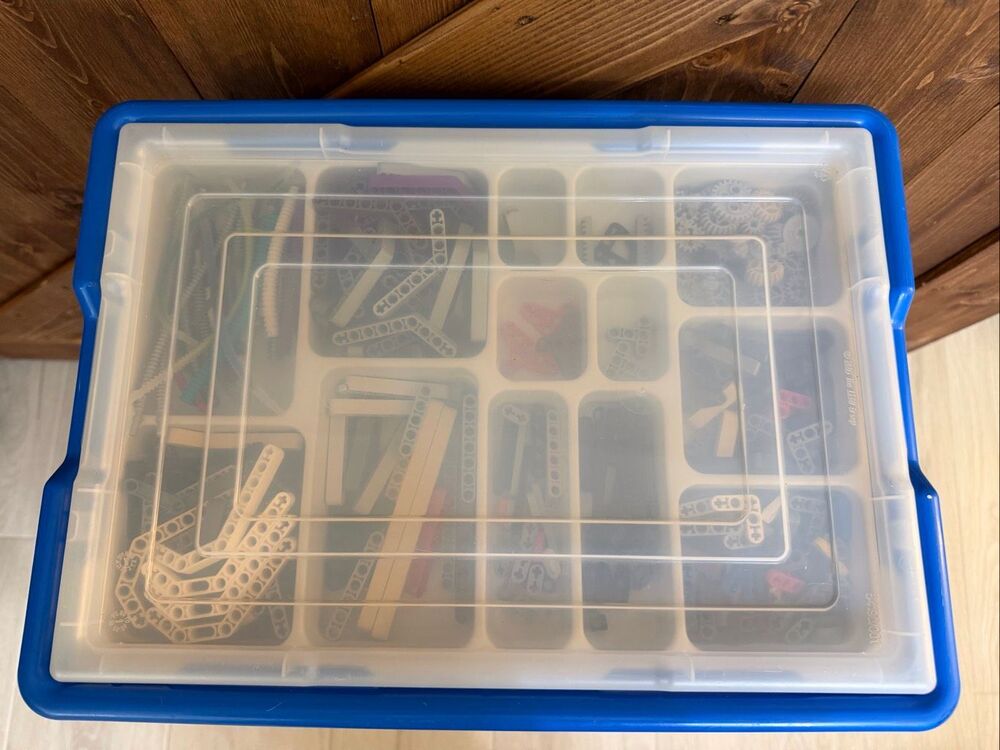 LEGO Education 9648 Construction System Storage Tub Incomplete 317 Pieces (9212) - Picture 9 of 11
